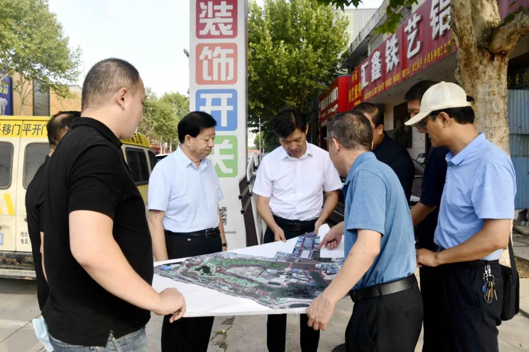 市水务局局长靳虎刚在运城经济技术开发区官道河调研